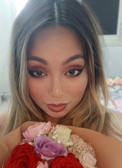 Dina - escort in Dubai Photo 4 of 6