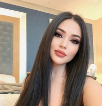 Dina | GFE Queen of squirt 100% Real - puta in Dubai Photo 26 of 26
