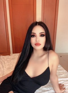 Dina | GFE Queen of squirt 100% Real - puta in Dubai Photo 1 of 17