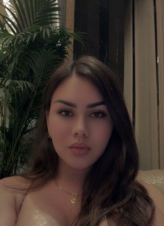 Dina Mariza Russian - Transsexual escort in İstanbul Photo 20 of 21