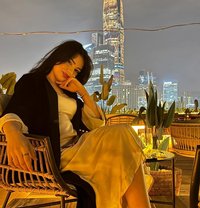 Dina - escort in Abu Dhabi Photo 7 of 8