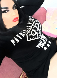 Dina Najar - Transsexual escort in Beirut Photo 4 of 6
