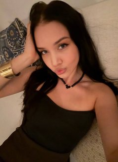Dina - puta in Phuket Photo 2 of 5