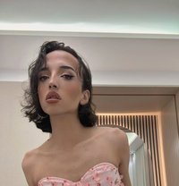 Dina - Transsexual escort in Jeddah