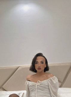Dina - Acompañantes transexual in Jeddah Photo 6 of 14