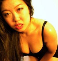 Dina - escort in Singapore