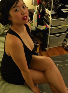 Dina - escort in Singapore Photo 5 of 7