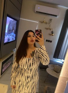 Dina - escort in Khobar Photo 18 of 19