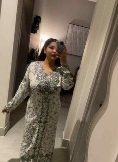 Dina - escort in Khobar Photo 22 of 24