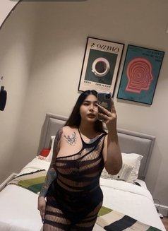 Dina - puta in Khobar Photo 19 of 21