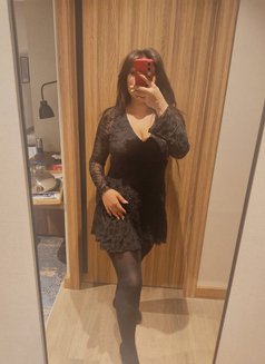 Dina - Male escort in Doha Photo 3 of 4