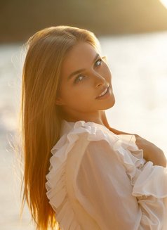 Dina - escort in Phuket Photo 1 of 13