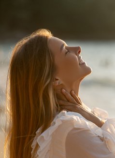 Dina - escort in Phuket Photo 6 of 13