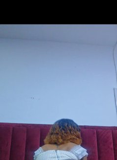 Dinah - escort in Accra Photo 4 of 4