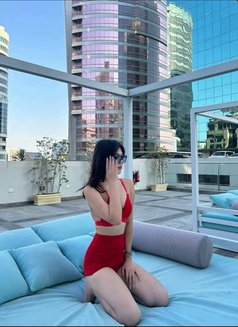 Dinara - puta in Hong Kong Photo 12 of 12