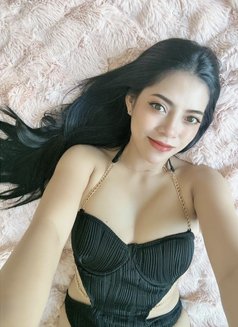 Dinda Hottest - independent - escort in Al Manama Photo 9 of 11
