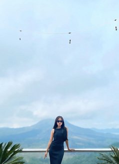 Dinda - escort in Bali Photo 1 of 9