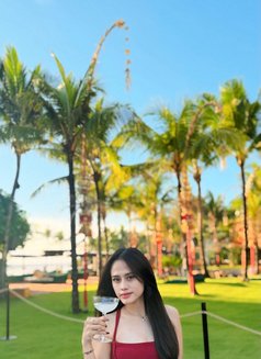 Dinda - escort in Bali Photo 7 of 9
