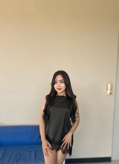 Dinda - escort in Bali Photo 2 of 9