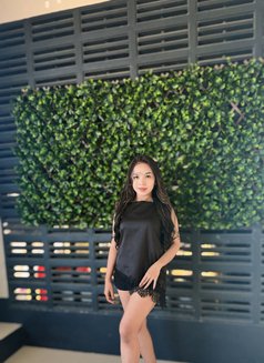 Dinda - escort in Bali Photo 4 of 9