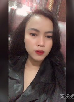 Dinda - escort in Jakarta Photo 1 of 9