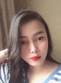 Dinda - escort in Jakarta Photo 4 of 9