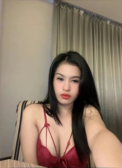 Dinda - escort in Jakarta Photo 1 of 3