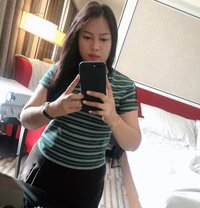 Dhinda lin - puta in Jakarta