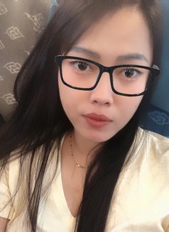 Dinda - escort in Jakarta Photo 10 of 11