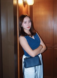 Dinda spa - adult performer in Jakarta Photo 2 of 5