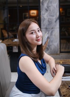 Dinda spa - adult performer in Jakarta Photo 3 of 5