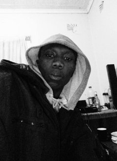 Dindingwe - Male escort in Harare Photo 2 of 2