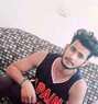 Dinesh Singh - Acompañantes masculino in Bangalore Photo 5 of 5