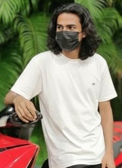 Dinesh - Acompañantes masculino in Hyderabad Photo 1 of 3