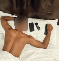 Dinesh - Acompañantes masculino in Hyderabad
