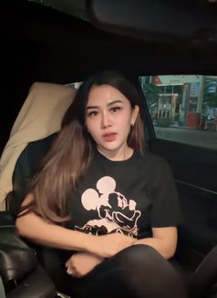 Dinii - escort in Jakarta Photo 4 of 9