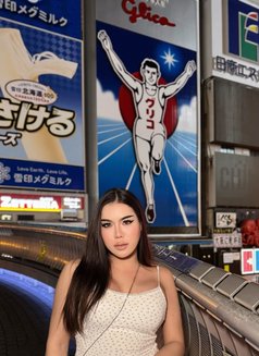 Dino - masseur in Osaka Photo 3 of 5