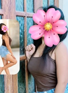 Dinu / independent silm girl - escort in Colombo Photo 1 of 6