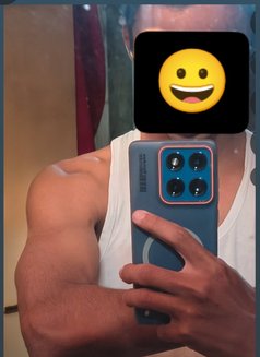 Dinu - Male escort in Hyderabad Photo 1 of 1