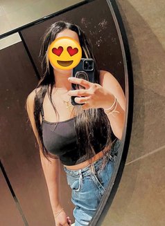 Dinusha for Cam and Real Meet - escort in Colombo Photo 1 of 6