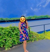 Dinushi University Student last 3 days - escort in Colombo