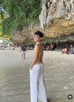 Dio Anando - Male escort in Bali Photo 8 of 17