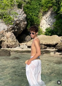 Dio Anando - Male escort in Bali Photo 14 of 17