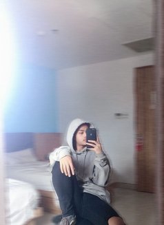 Dio Denpasar Bali - Male escort in Bali Photo 13 of 15