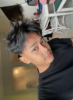 Dio Denpasar Bali - Male escort in Bali Photo 14 of 15