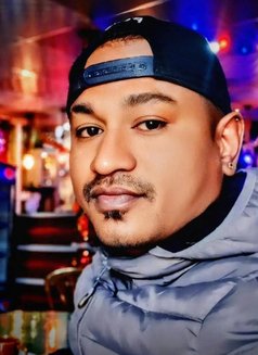 Dioendra - Acompañantes masculino in Kathmandu Photo 6 of 8