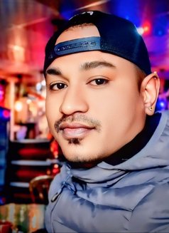 Dioendra - Male escort in Kathmandu Photo 3 of 3
