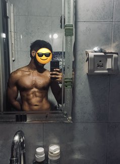Dion for Any Aged Ladies best licker - Male escort in Colombo Photo 11 of 13
