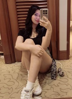 Heart (newest in town) - escort in Hong Kong Photo 8 of 17