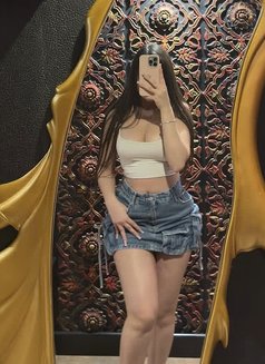 Heart (newest in town) - escort in Hong Kong Photo 16 of 17